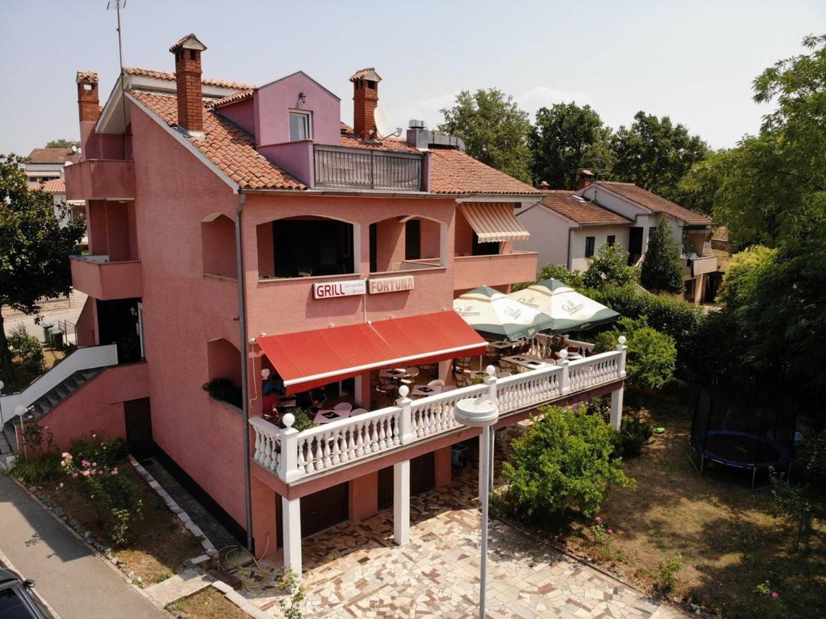 Two Bed Rooms Fortuna Near The Beach Poreč Eksteriør bilde