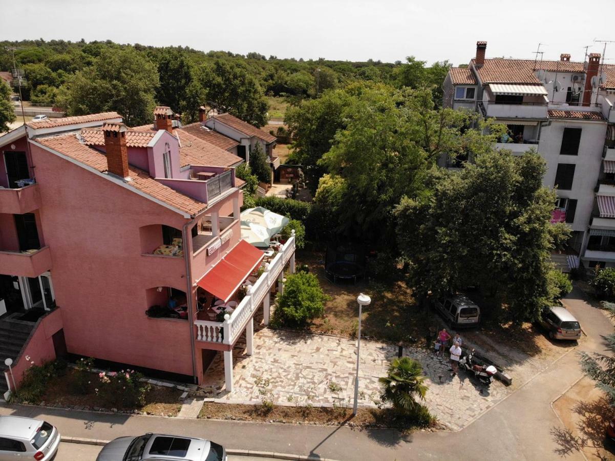 Two Bed Rooms Fortuna Near The Beach Poreč Eksteriør bilde